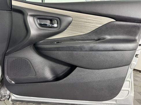 Used 2017 Nissan Murano S w/ Navigation Package AWD/4WD image 37