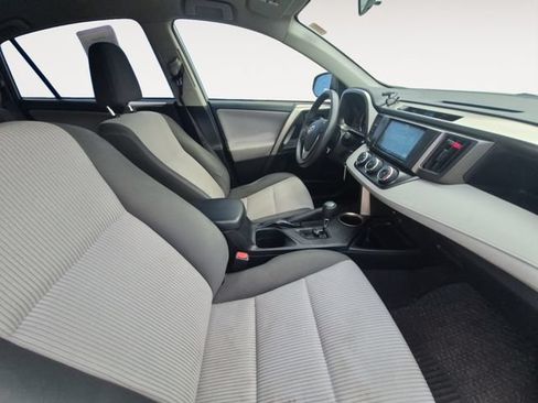 Used 2014 Toyota RAV4 LE FWD image 14