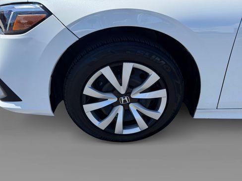 Used 2022 Honda Civic LX image 9