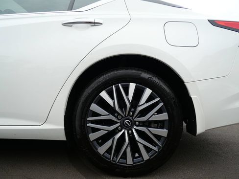 Used 2023 Nissan Altima 2.5 SV w/ SV Premium Package FWD image 37