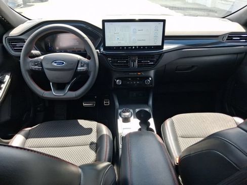 Used 2023 Ford Escape ST-Line w/ Tech Pack #1 FWD image 7