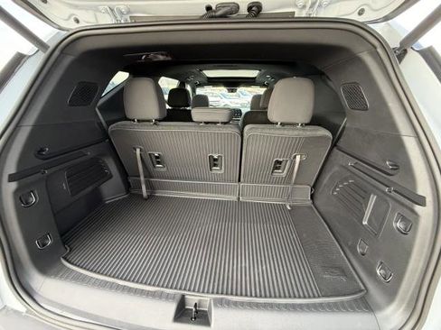 New 2026 Chevrolet Traverse LT w/ Sun and Wheel Package image 39