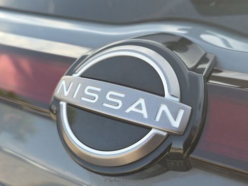 Certified 2023 Nissan Kicks SV FWD image 11