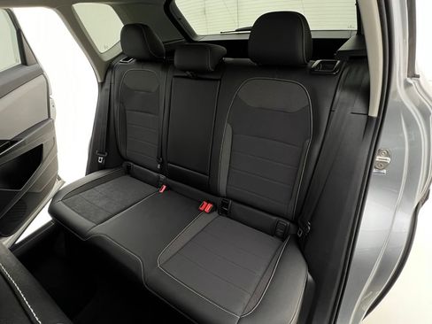 Used 2022 Volkswagen Taos SE image 15