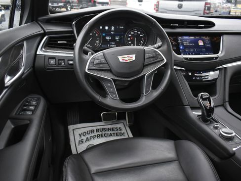 Used 2023 Cadillac XT5 Sportv w/ Technology Package image 19