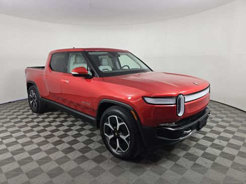 Used 2024 Rivian R1T Adventure AWD/4WD image 7