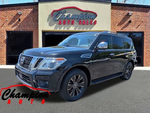 Used 2020 Nissan Armada Platinum w/ Captain's Chairs Package RWD image 9