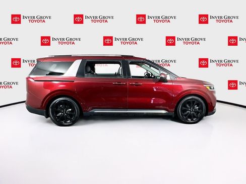 Used 2023 Kia Carnival SX Prestige image 4