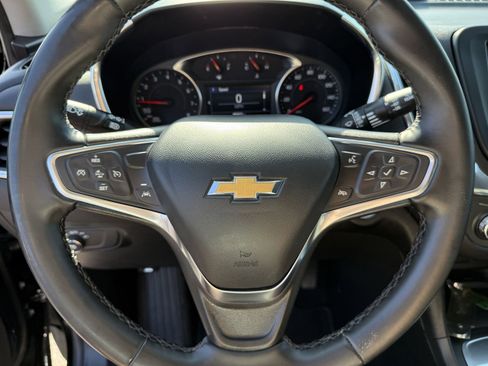 Used 2024 Chevrolet Equinox LT FWD image 24