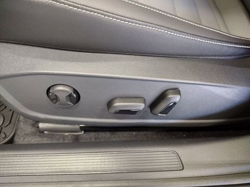 New 2026 Volkswagen Jetta SE image 18