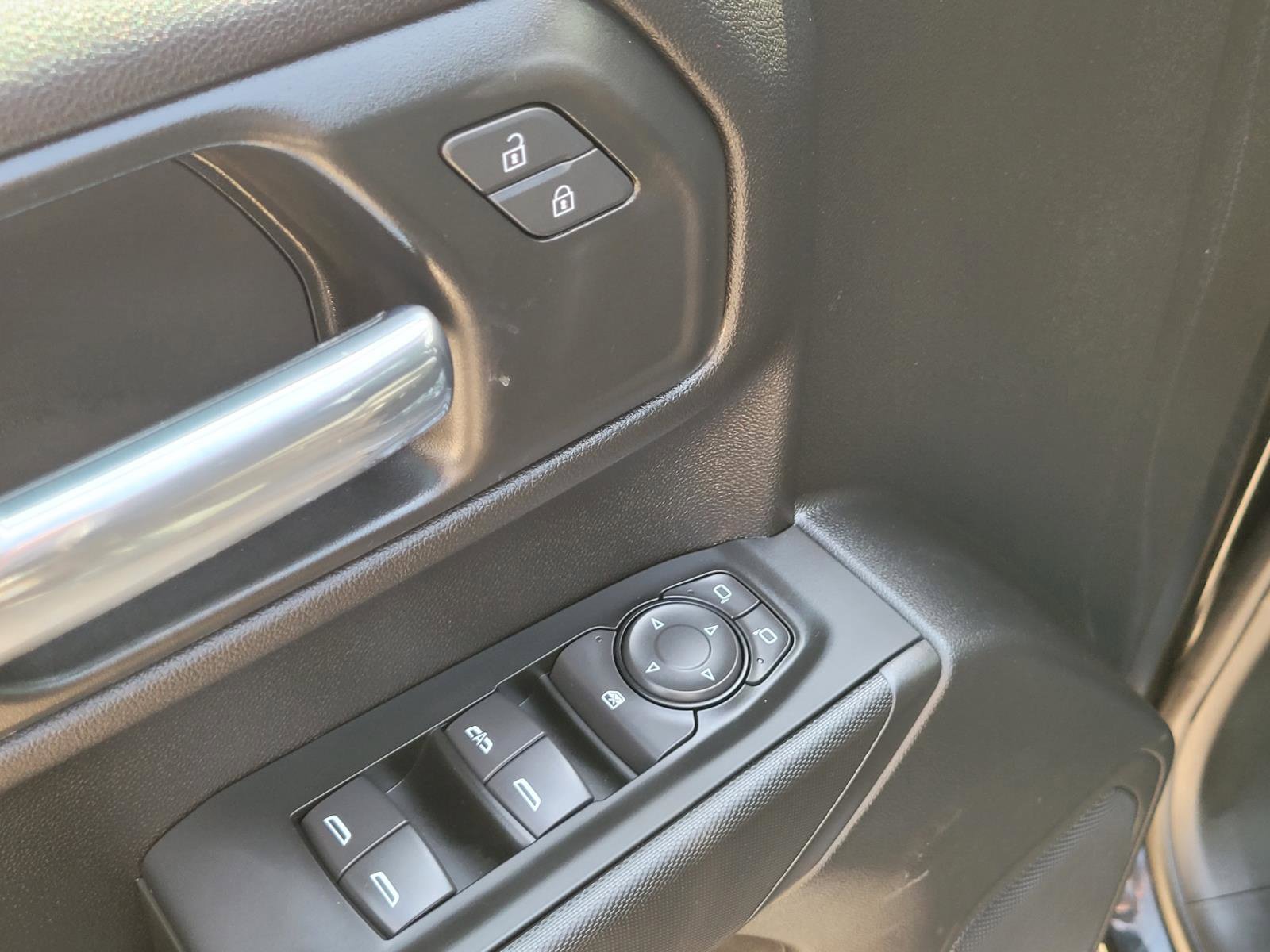 Used 2026 Chevrolet Silverado 1500 Custom AWD/4WD image 19