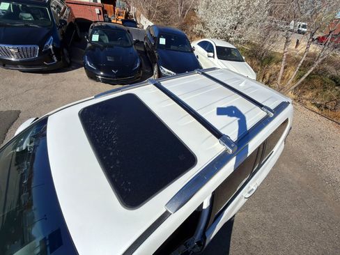 Used 2021 Lexus GX 460 Premium w/ Premium Plus Package image 40