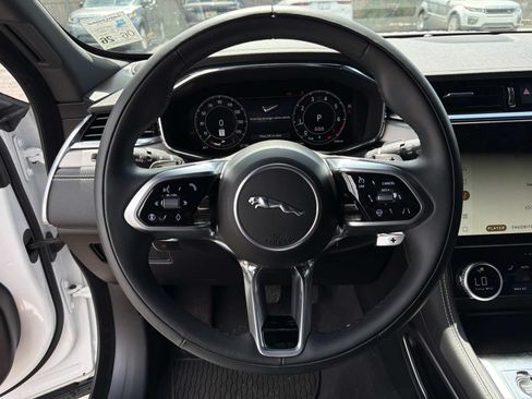 Used 2025 Jaguar F-PACE R-Dynamic S AWD/4WD image 22