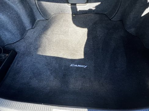 Used 2011 Toyota Camry XLE image 46