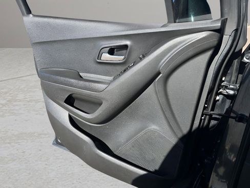 Used 2020 Chevrolet Trax LS w/ Tint and Cruise Package image 16