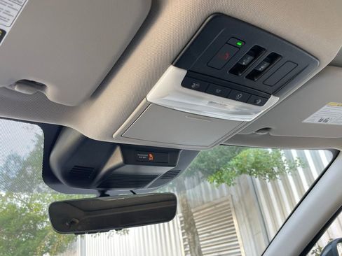 Used 2023 Nissan Rogue SL w/ SL Premium Package image 22