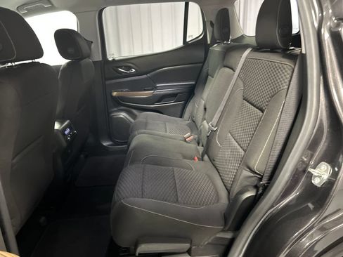 Used 2017 GMC Acadia SLE FWD image 20