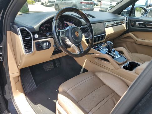 Used 2019 Porsche Cayenne AWD/4WD image 20
