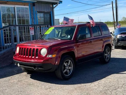 Used 2012 Jeep Patriot Sport w/ PWR Value Group FWD image 2