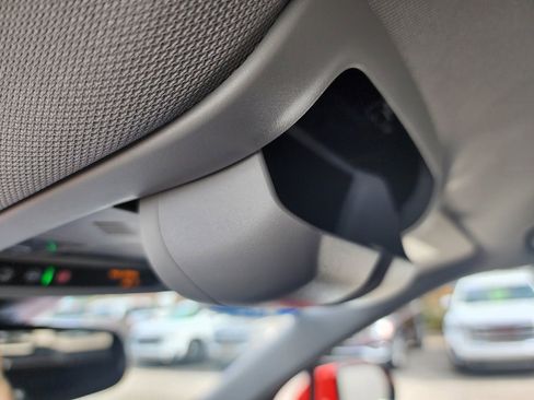 Used 2025 Chevrolet Blazer LT w/ Convenience Package image 49