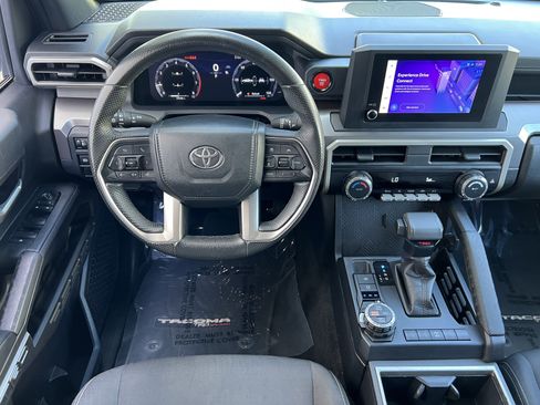 Used 2024 Toyota Tacoma TRD Off-Road AWD/4WD image 28