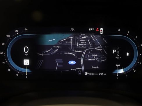 Used 2024 Volvo V60 B5 Cross Country Plus image 20