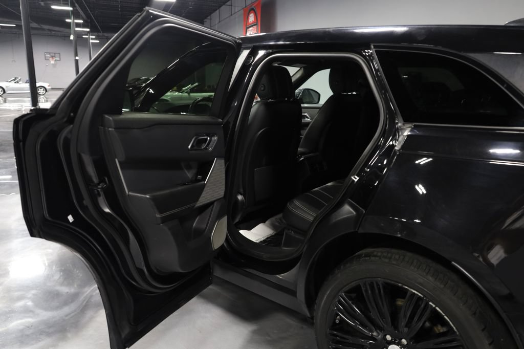 Used 2019 Land Rover Range Rover Velar R-Dynamic SE AWD/4WD image 19
