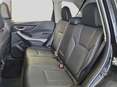 Used 2023 Subaru Forester Limited image 14