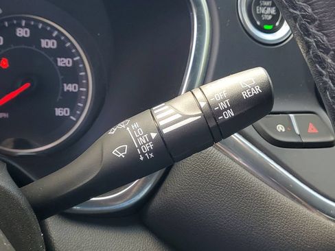Used 2020 Chevrolet Blazer LT FWD image 13