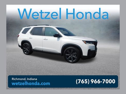 Used 2026 Honda Pilot Sport image 1