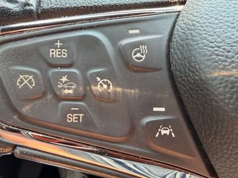 Used 2018 Chevrolet Cruze Premier w/ Premier True North Edition FWD image 21