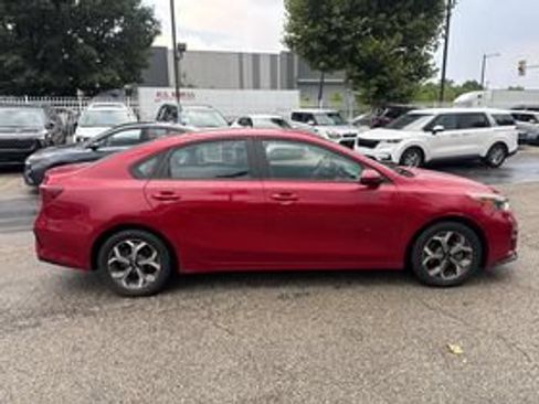 Used 2020 Kia Forte LXS FWD image 4