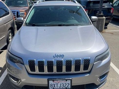 Used 2019 Jeep Cherokee Limited AWD/4WD image 3