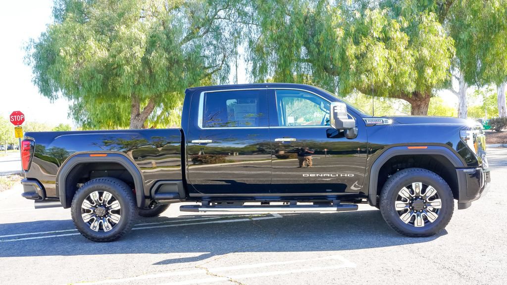 New 2026 GMC Sierra 2500 Denali w/ Denali Reserve Package AWD/4WD image 7