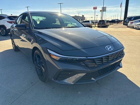 New 2026 Hyundai Elantra Sport image 3