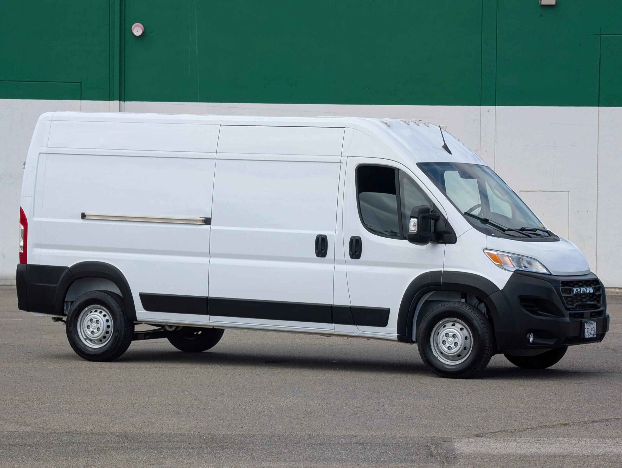 Used 2026 RAM ProMaster 2500 w/ Convenience Group FWD image 1
