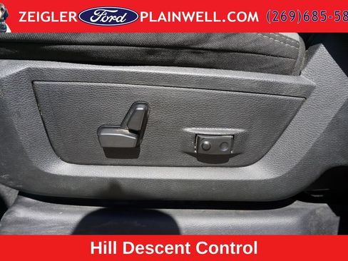 Used 2024 RAM 2500 Big Horn w/ Off Road Package AWD/4WD image 16