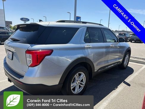 Used 2022 Ford Explorer XLT w/ Equipment Group 202A AWD/4WD image 6