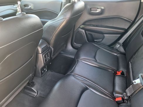 Used 2018 Jeep Compass Limited image 8