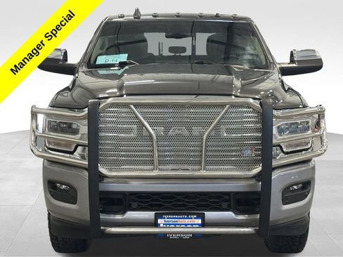 Used 2022 RAM 2500 Laramie AWD/4WD image 2