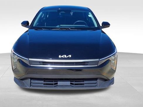 Used 2025 Kia K4 LXS image 2