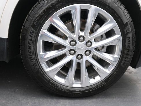 Used 2017 Cadillac XT5 Platinum w/ Driver Assist Package AWD/4WD image 17
