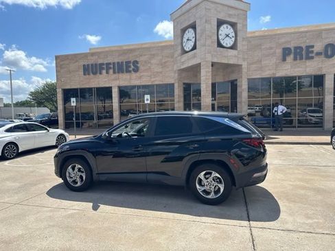 Certified 2023 Hyundai Tucson SE FWD image 2