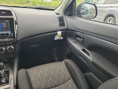 Used 2026 Mitsubishi Outlander Sport ES AWD/4WD image 13