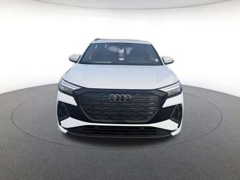 New 2026 Audi Q4 e-tron Premium image 1