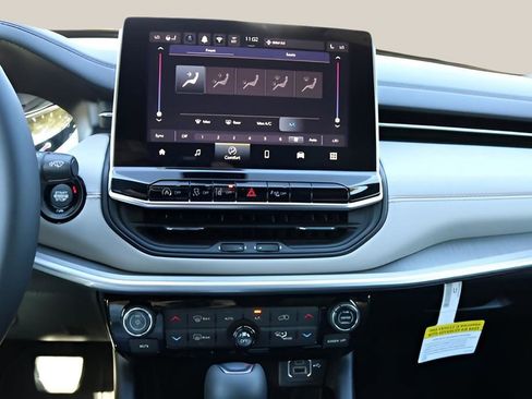 New 2026 Jeep Compass Limited AWD/4WD image 21