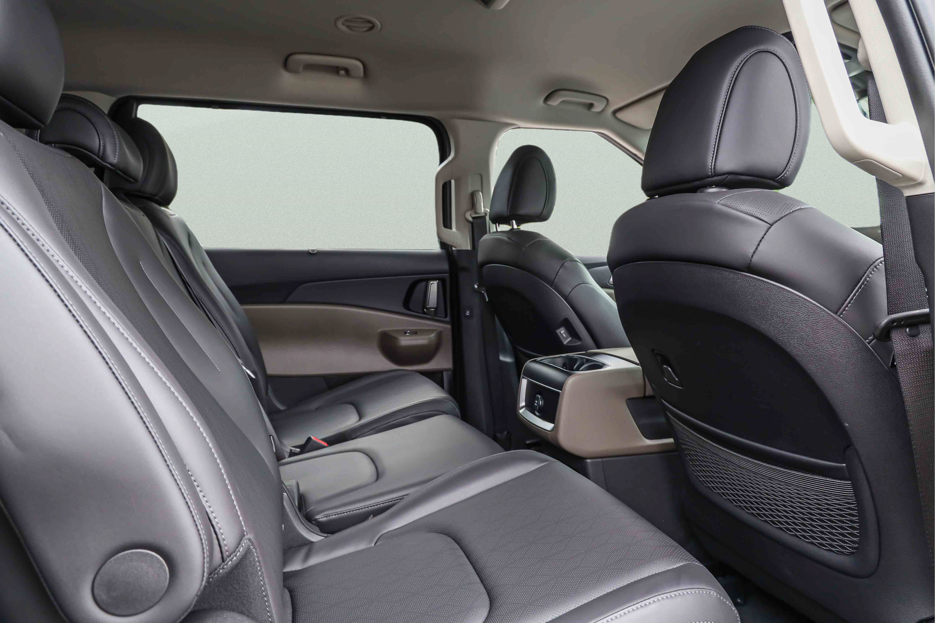 Used 2026 Kia Carnival EX FWD image 27