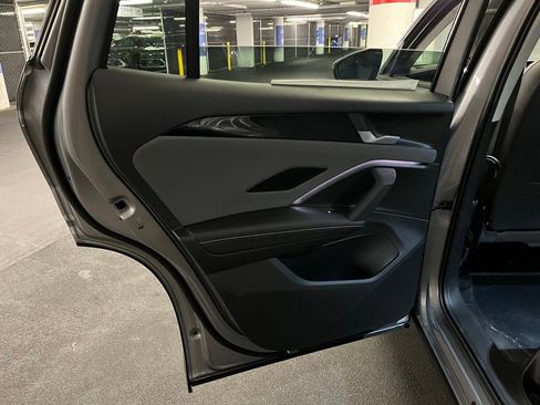 New 2025 Volkswagen Tiguan SE image 20