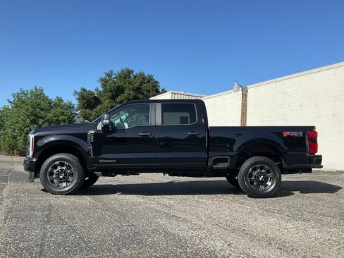Certified 2024 Ford F250 XL w/ STX Appearance Package image 3