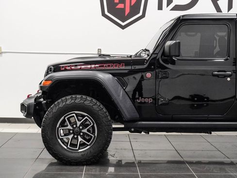 Used 2024 Jeep Wrangler Unlimited Rubicon image 17